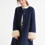 【Ray 12月号掲載】ファー袖ビジュー釦ノーカラーコート/ネイビー